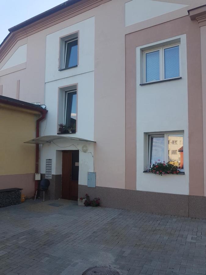 Podkrvni Byt Pro Dva S Kuchynou Uherský Brod Extérieur photo